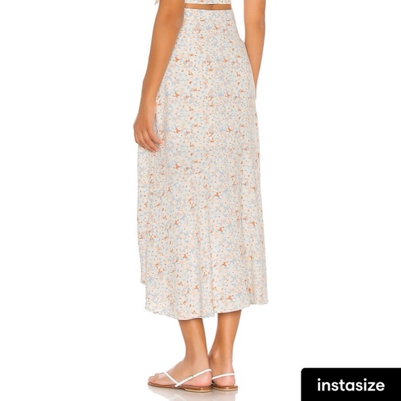 NWT L*SPACE Heat Wave Skirt in Wild Oleander - Picture 4 of 5